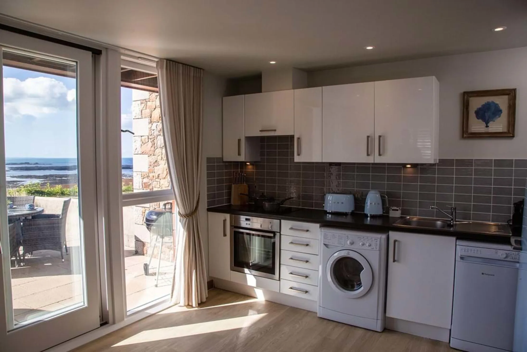 Boathouse accom kitchen